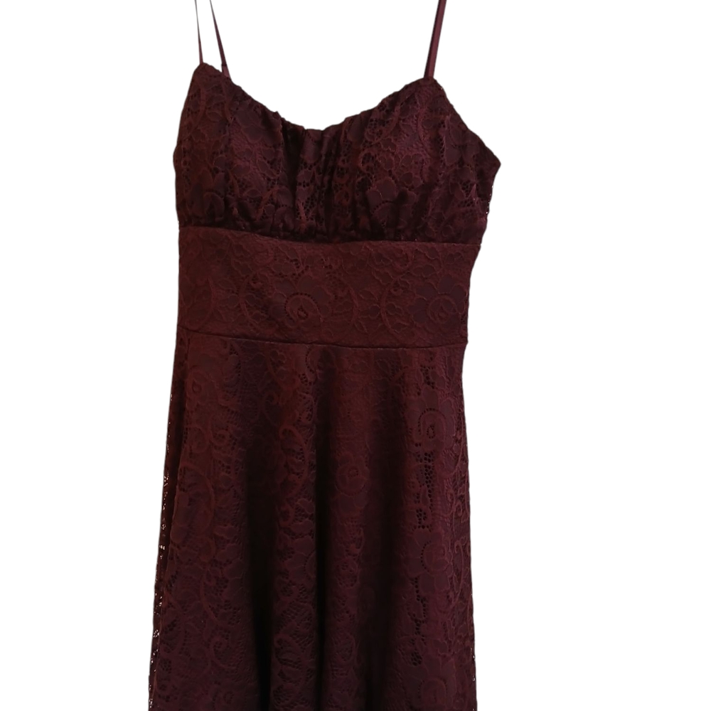 City Vibes Lace Dress in Rich Burgundy Juniors Size M